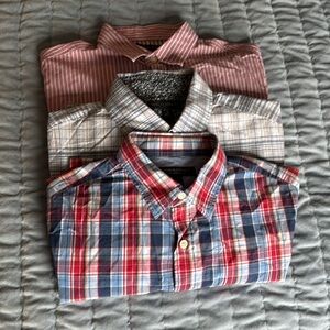 Bundle of 3 Banana Republic Dress Shirts EUC Size S